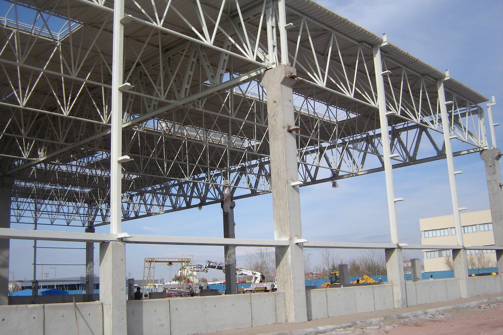 MERCEDES-BENZ TÜRK A.Ş., çelik yapı,  Çelik Konstrüksiyon